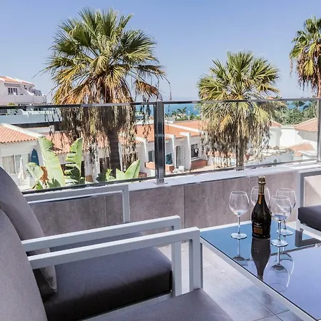Luxury Renevapartment Island Village Apartment