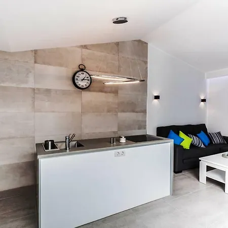 דירה Luxury Renevapartment Island Village